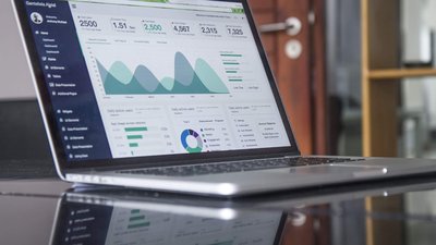 Marketing de contenu IA en 2026 : Ce qui fonctionne et ce qui ne fonctionne pas pour les consultants en immigration